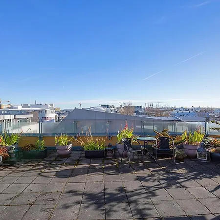 Penthouse With Panasonic Mountain View Apartment *